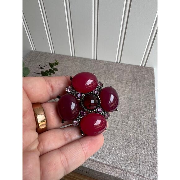 Magenta Cabochon Brooch Vintage Lucite Pendant Medieval Renaissance - Picture 3 of 7